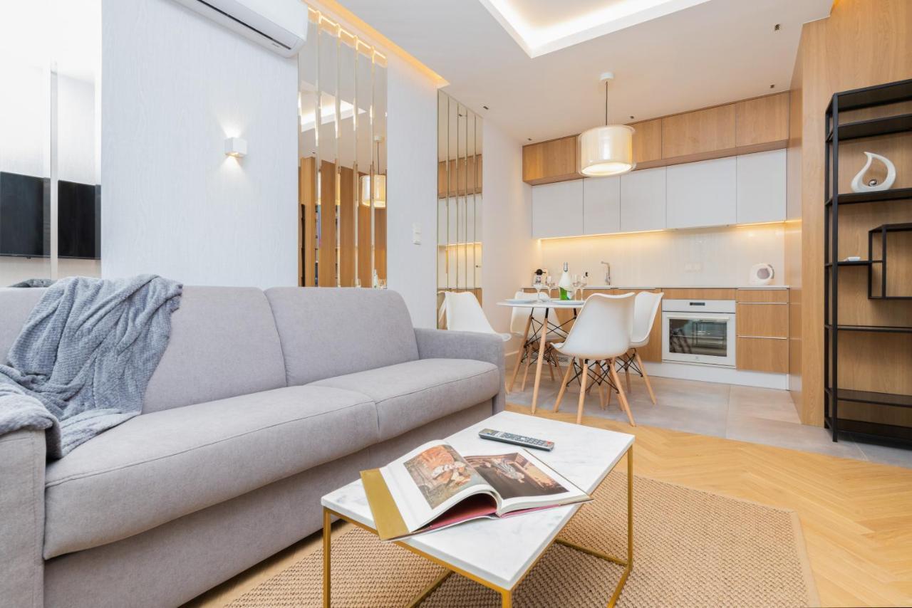 Mennica Residence - City Center Apartments By Noclegi Renters Варшава Экстерьер фото