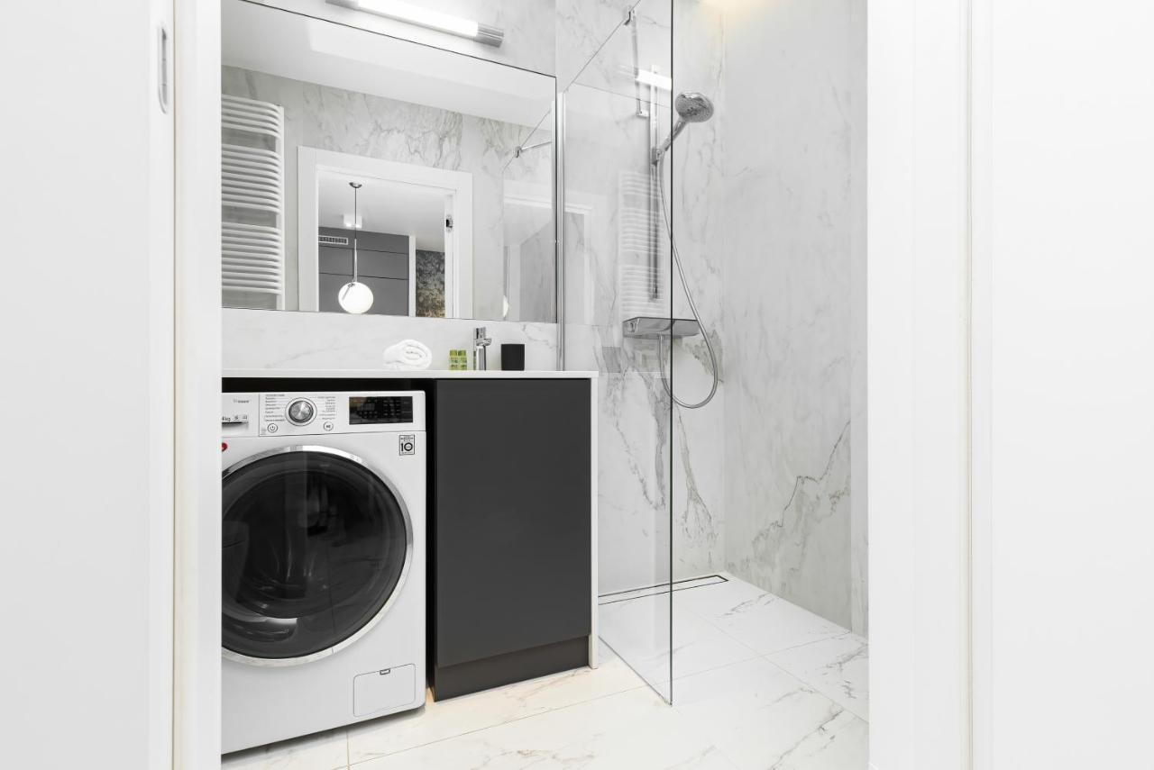 Mennica Residence - City Center Apartments By Noclegi Renters Варшава Экстерьер фото